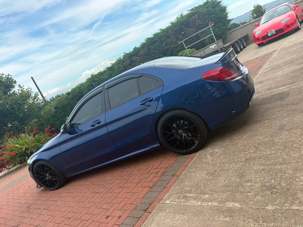 2018 Mercedes C220 - Image 4