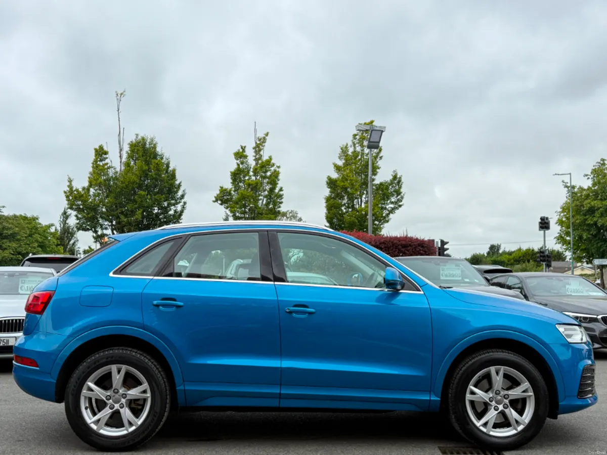 Audi Q3 1.4 TFSI SPORT AUTO *LOW KMS* - Image 4