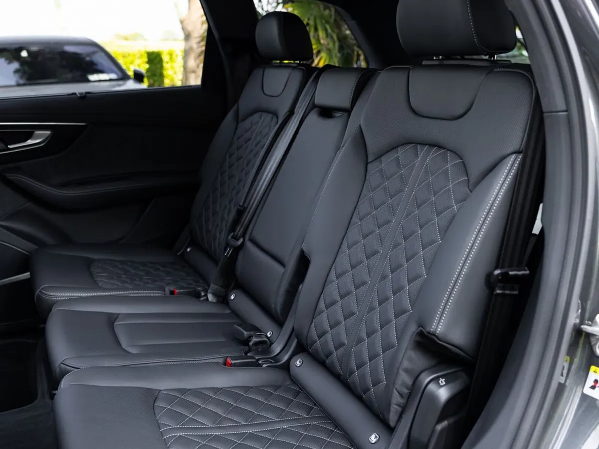Audi Q7 TFSIe Vorsprung - Image 6