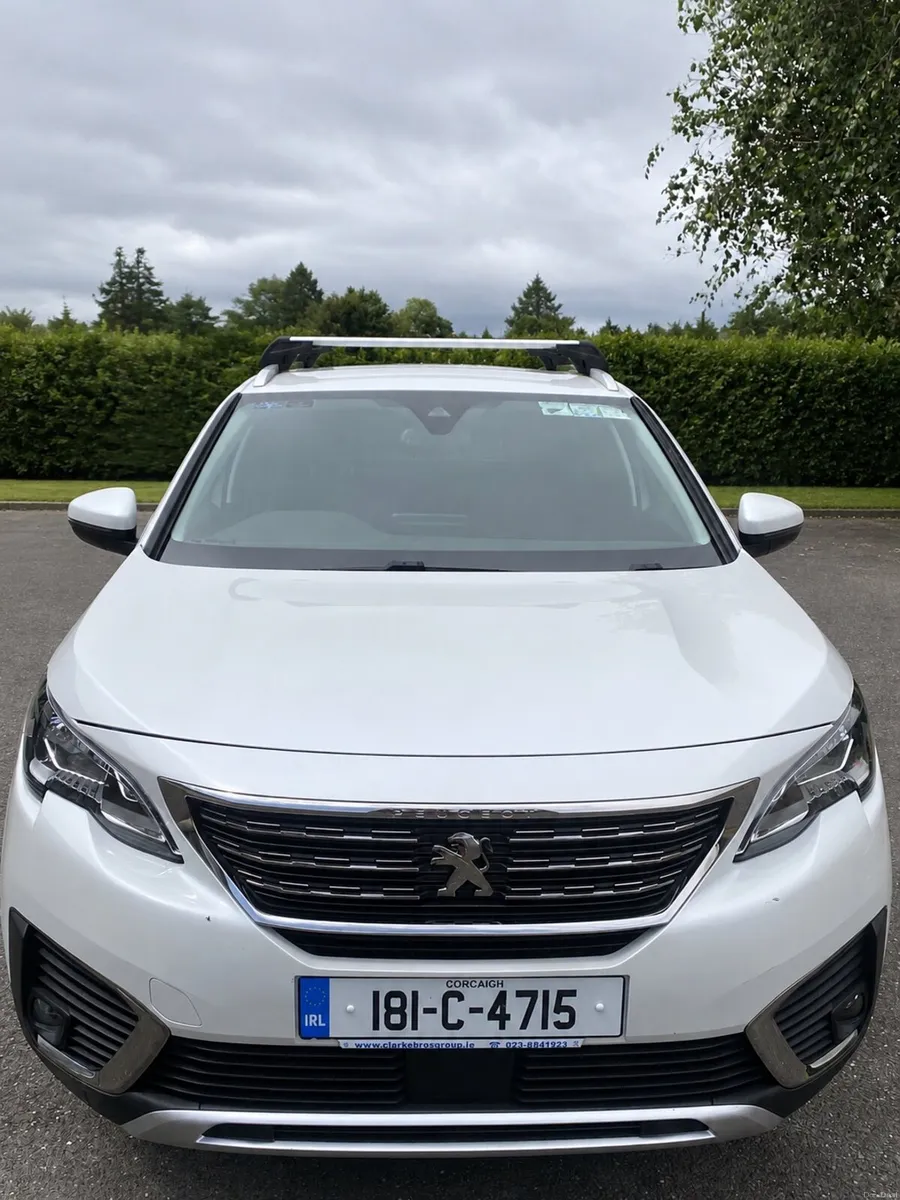 Peugeot 5008 Allure 1.6 Blue HDI 120 4 - Image 3