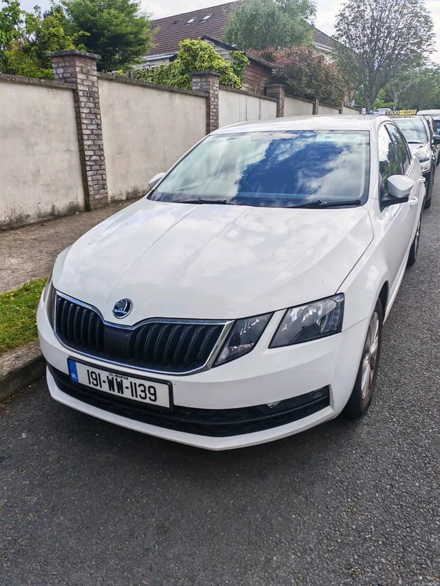Car - Image 1