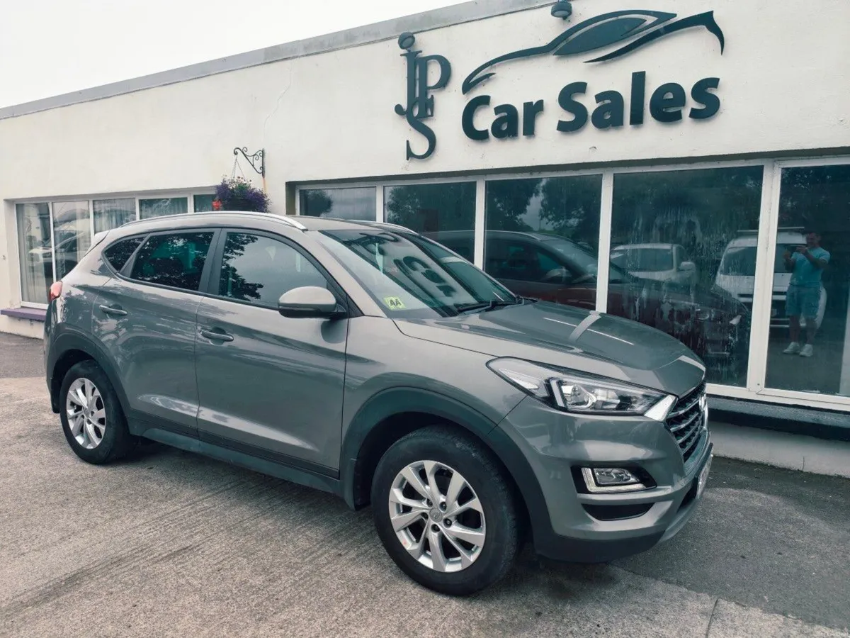 Hyundai Tucson 2WD Executive - Image 1