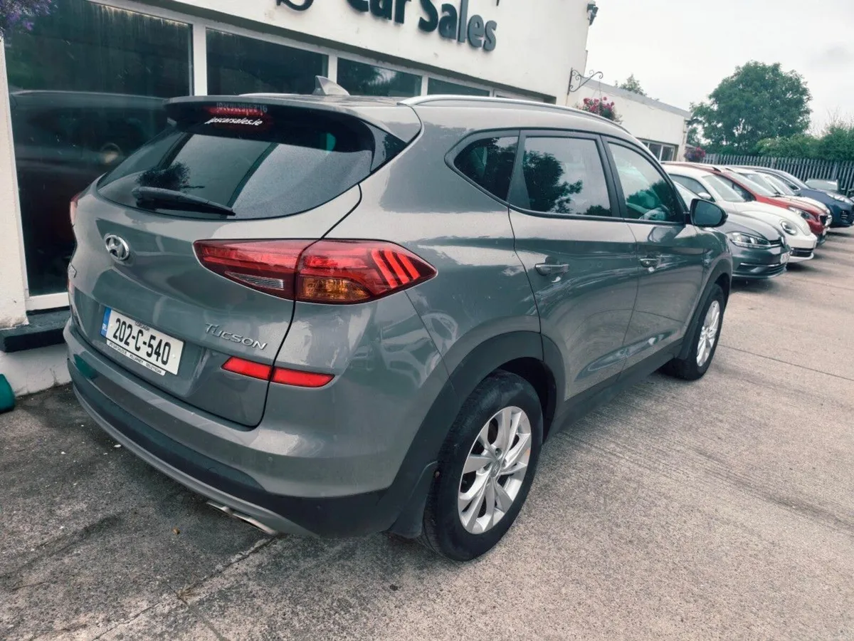 Hyundai Tucson 2WD Executive - Image 3