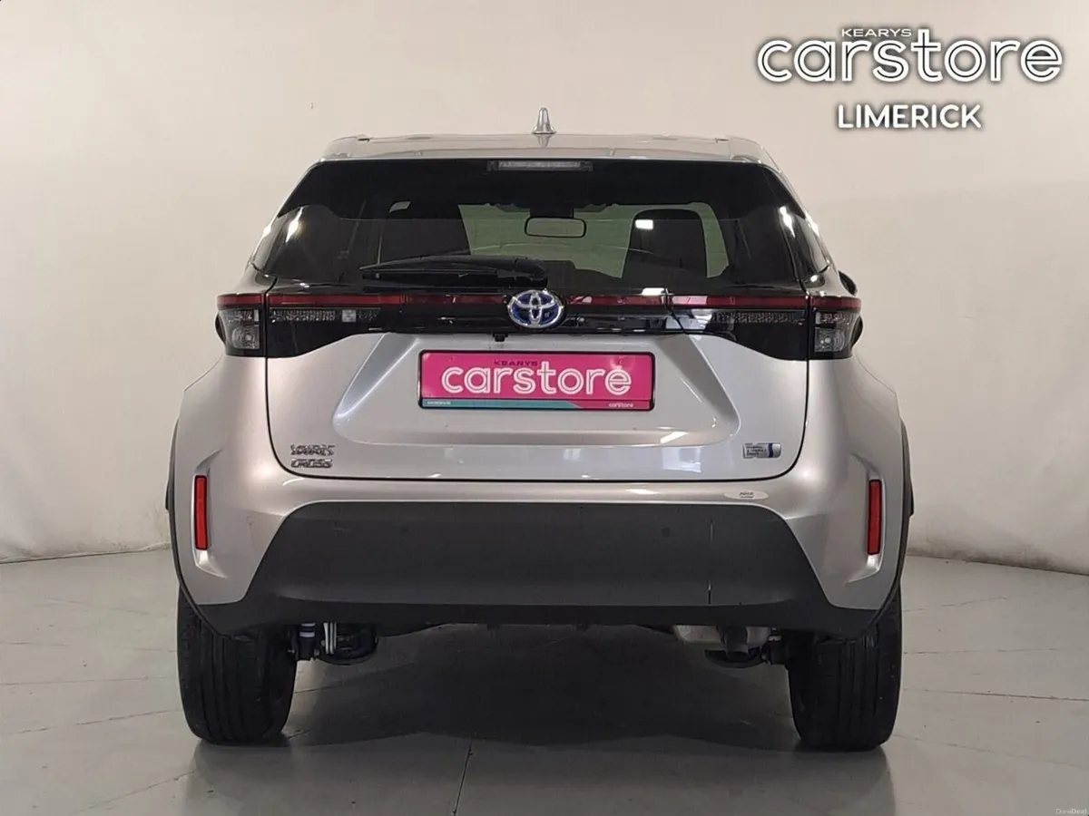 Toyota Yaris Cross Hybrid - Image 4