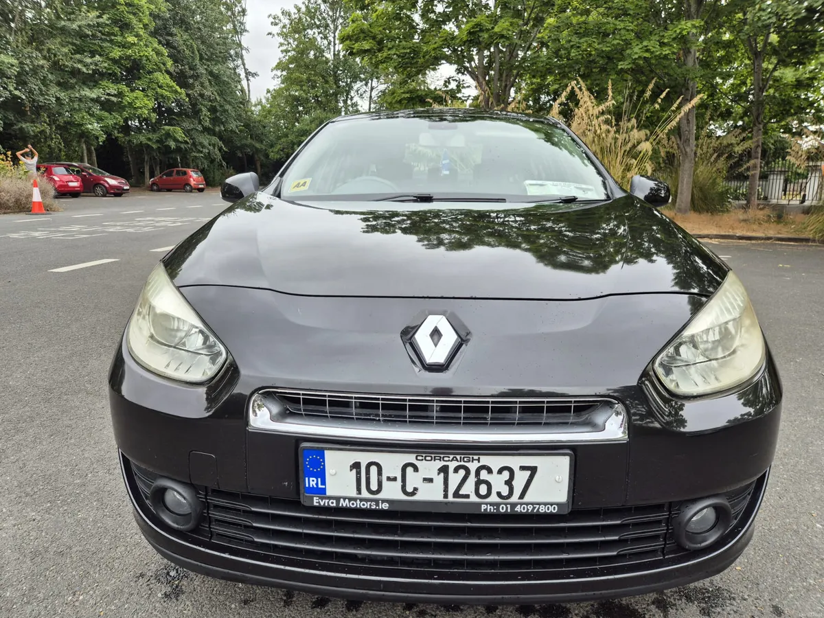 Mint Renault Fluence 2010 - Image 2