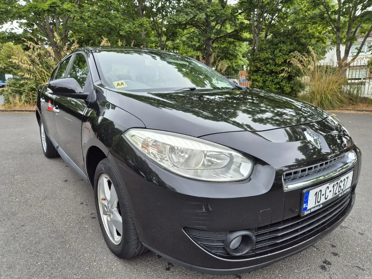 Mint Renault Fluence 2010 - Image 3