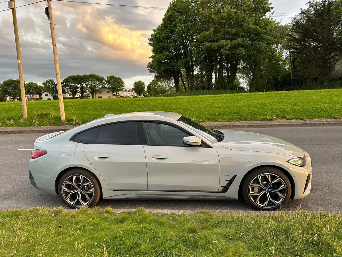 BMW i4 2022 - Image 1