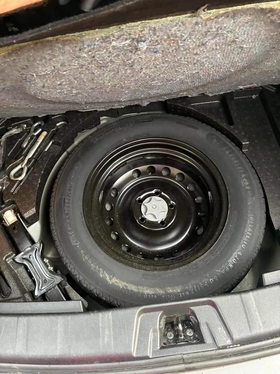 142 Nissan Qashqai 1.2 petrol - Image 4