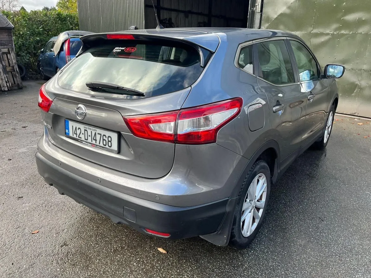 142 Nissan Qashqai 1.2 petrol - Image 6