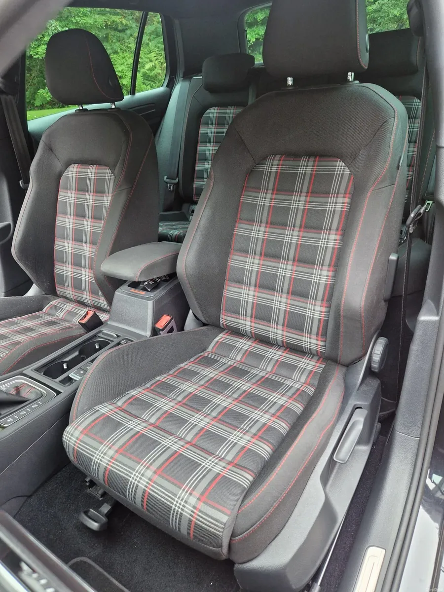 Volkswagen Golf GTI 2.0 DSG - Image 5