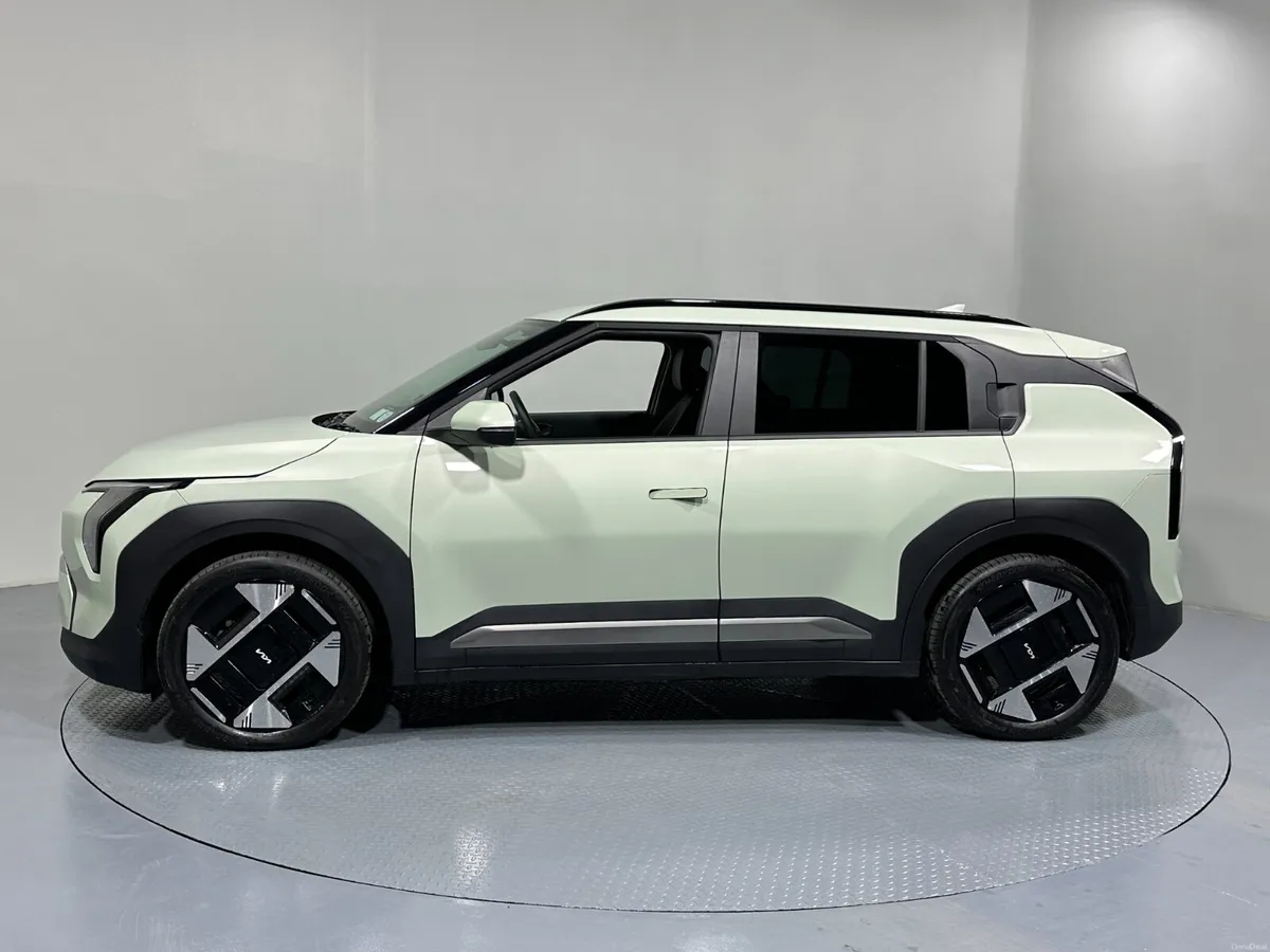 Kia EV3 Earth 3 81.4kw L/R 252 (2025) - Image 4