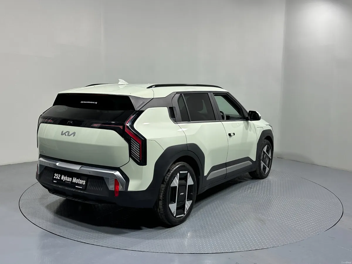 Kia EV3 Earth 3 81.4kw L/R 252 (2025) - Image 6