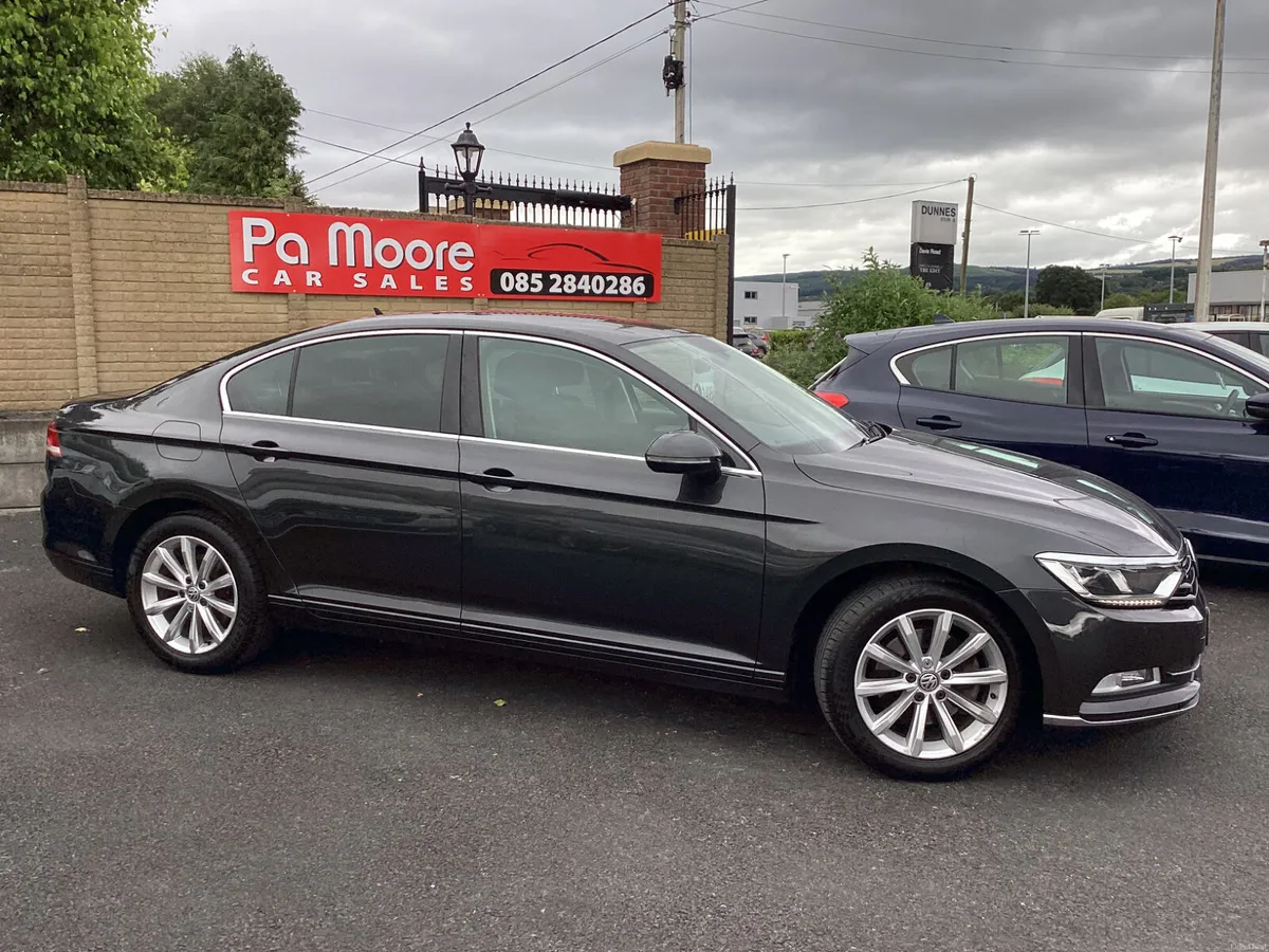 Volkswagen Passat ** SAT NAV * 2.0 DIESEL - Image 3
