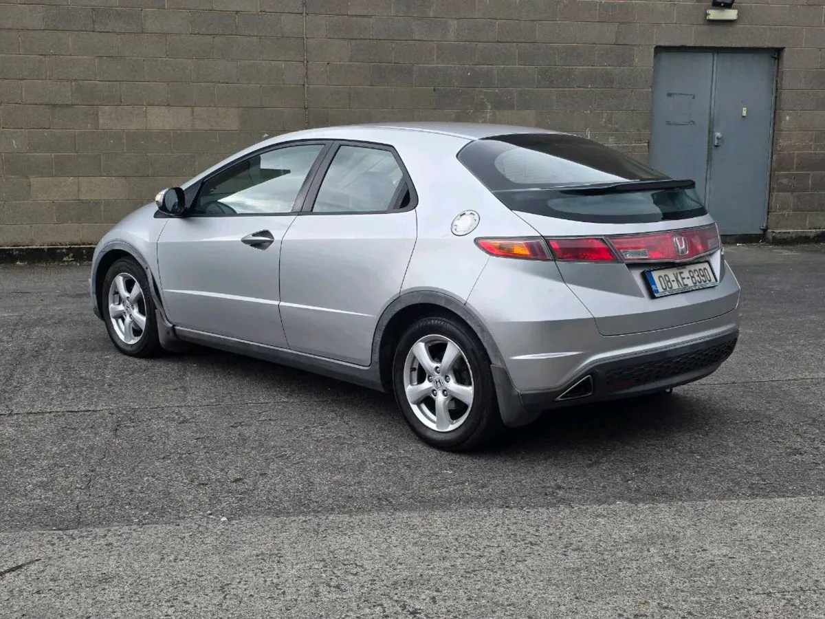 Honda Civic - Image 4