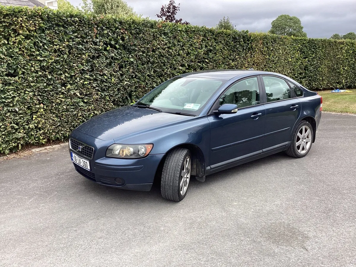 Volvo S40 1.6 - Image 5
