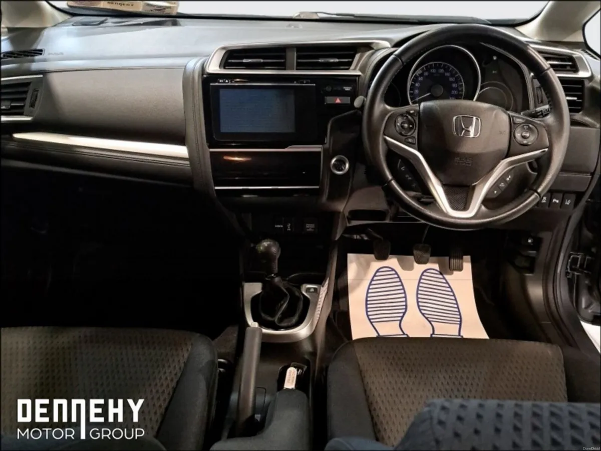 Honda Jazz 1.3 i-VTEC EX €58.00 pw - Image 2