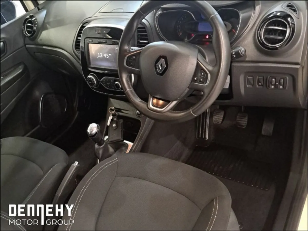 Renault Captur 0.9 TCe 90 ICONIC 57.33 Euro p/w - Image 6