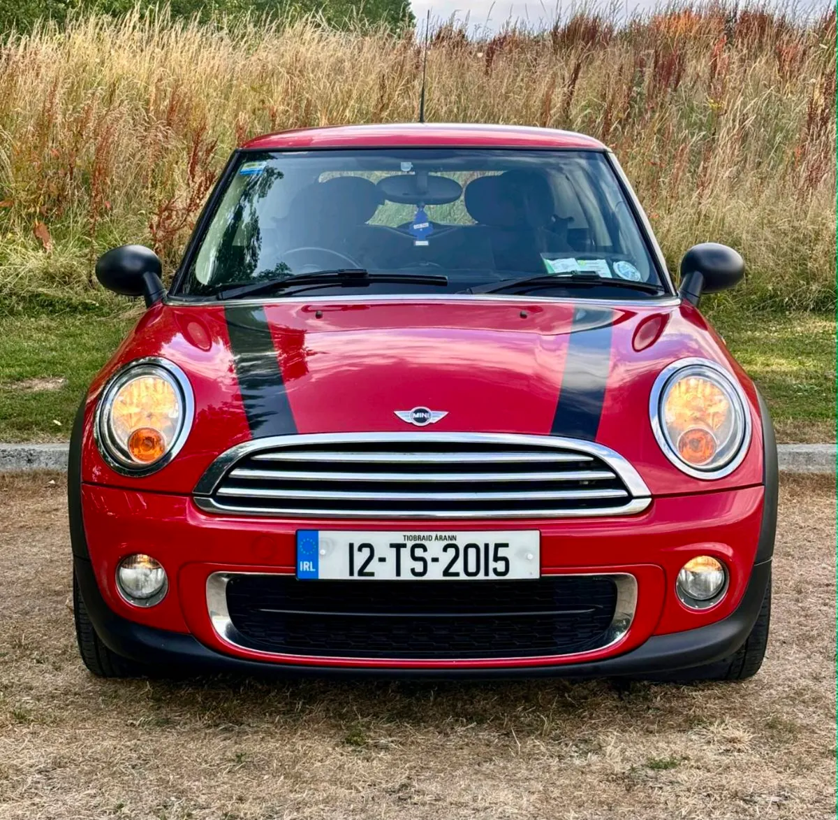 MINI One 1.6 D 3DR  // Reverse cam & car play - Image 4