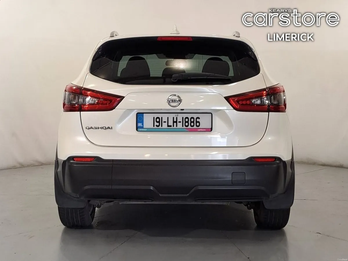 Nissan Qashqai 1.3 PET SV DCT - Image 4