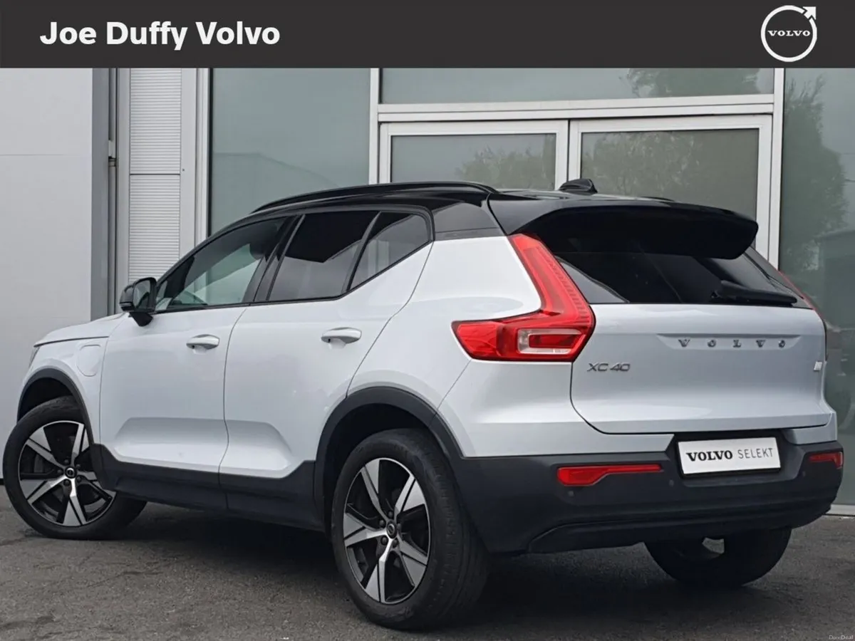 Volvo XC40 Xc40 R-Design T4 Recharge Auto  R-Desig - Image 2