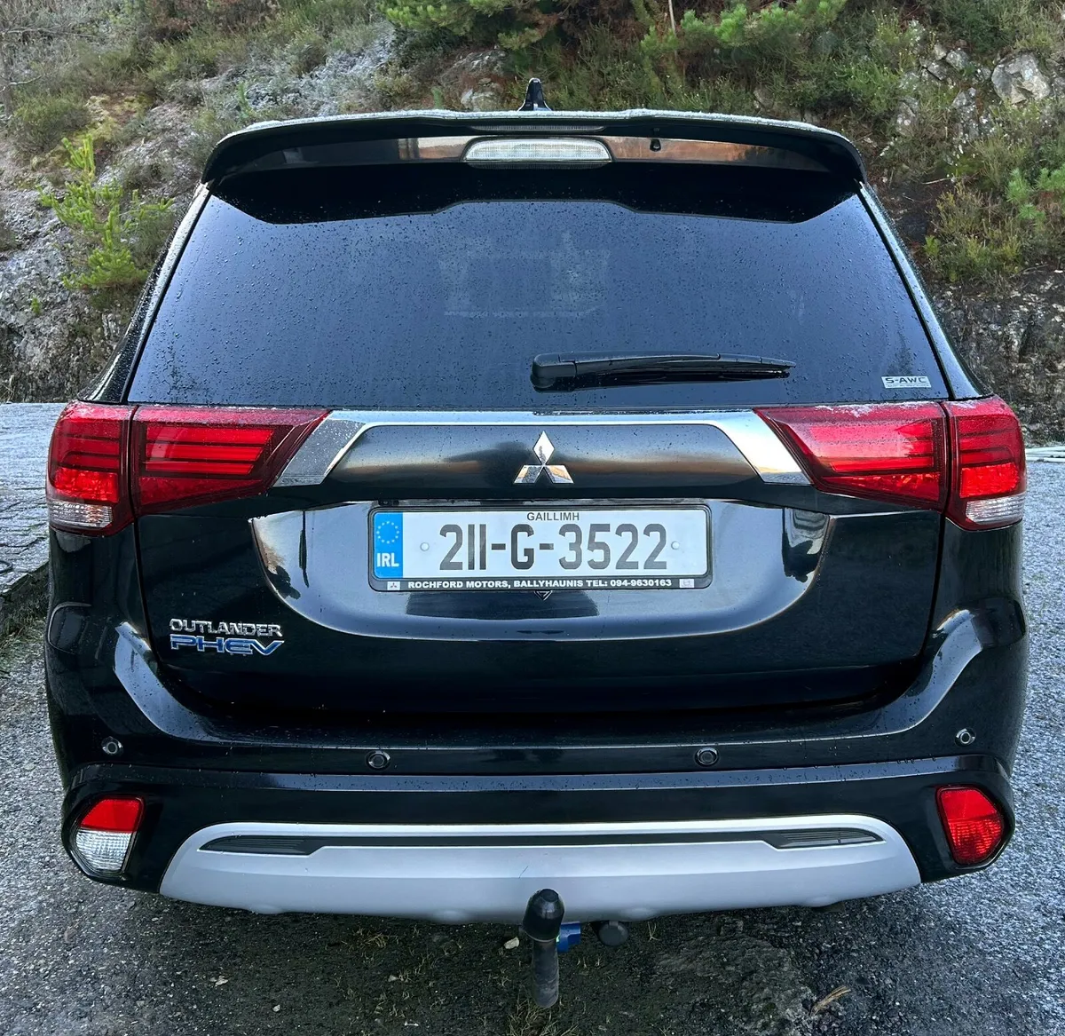 Mitsubishi Outlander 2021 Plug-In Hybrid Automatic - Image 3