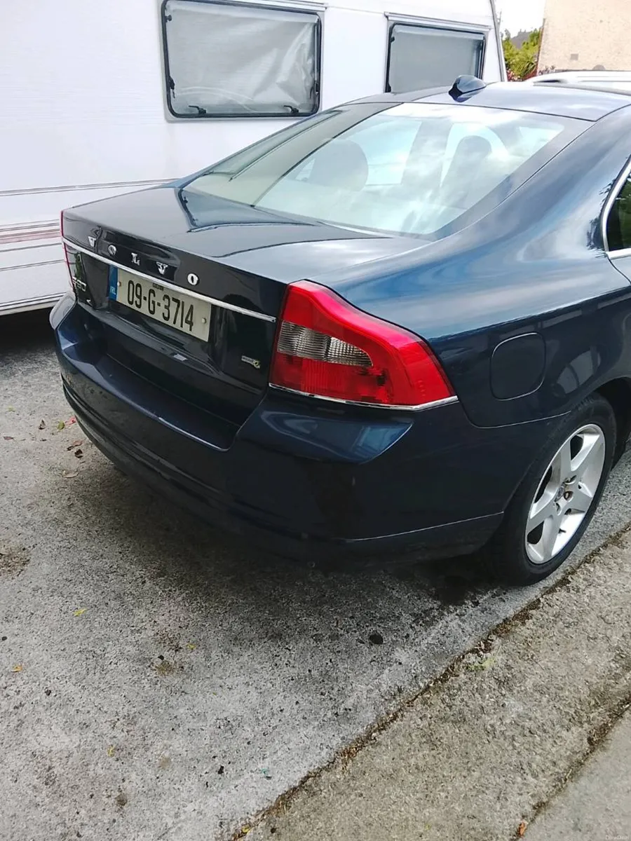 Car - Image 3