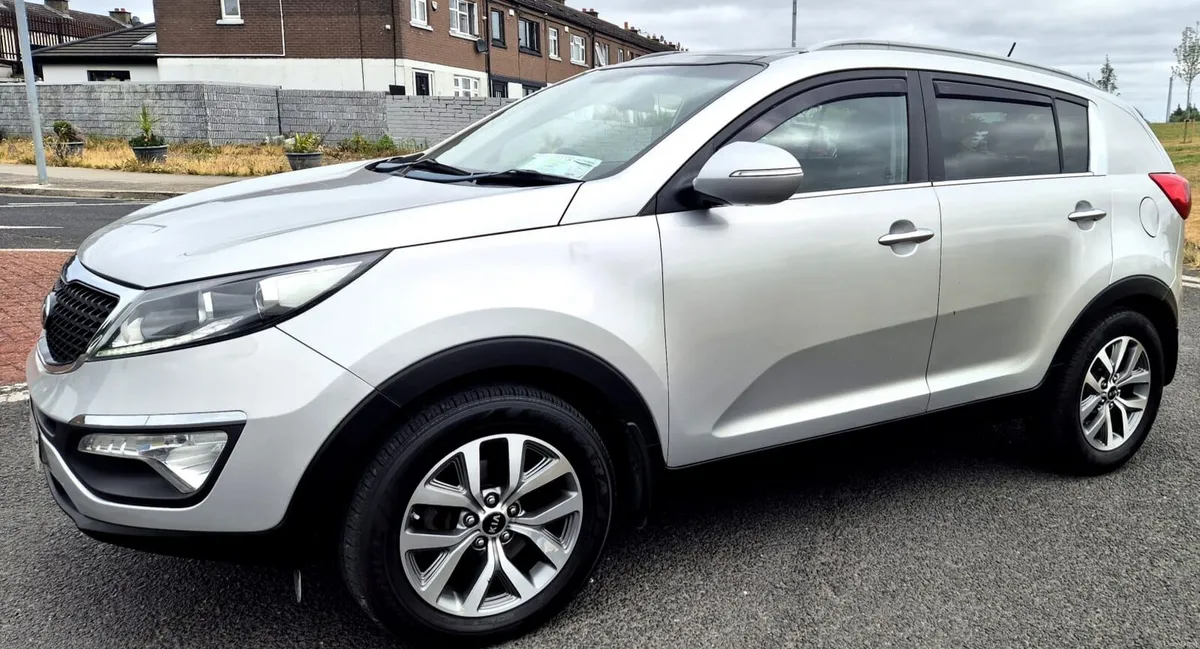 2014 kia sportage - Image 4