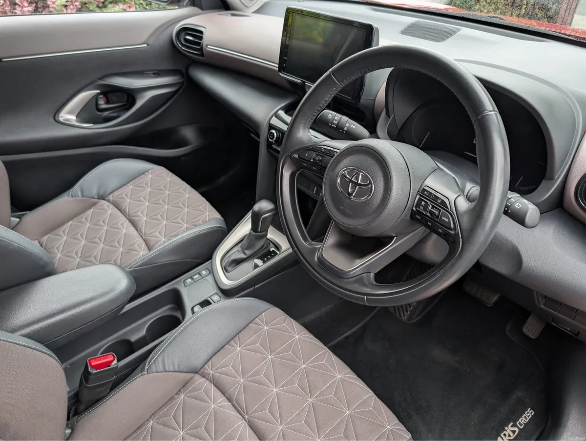 Toyota Yaris Cross - Image 2