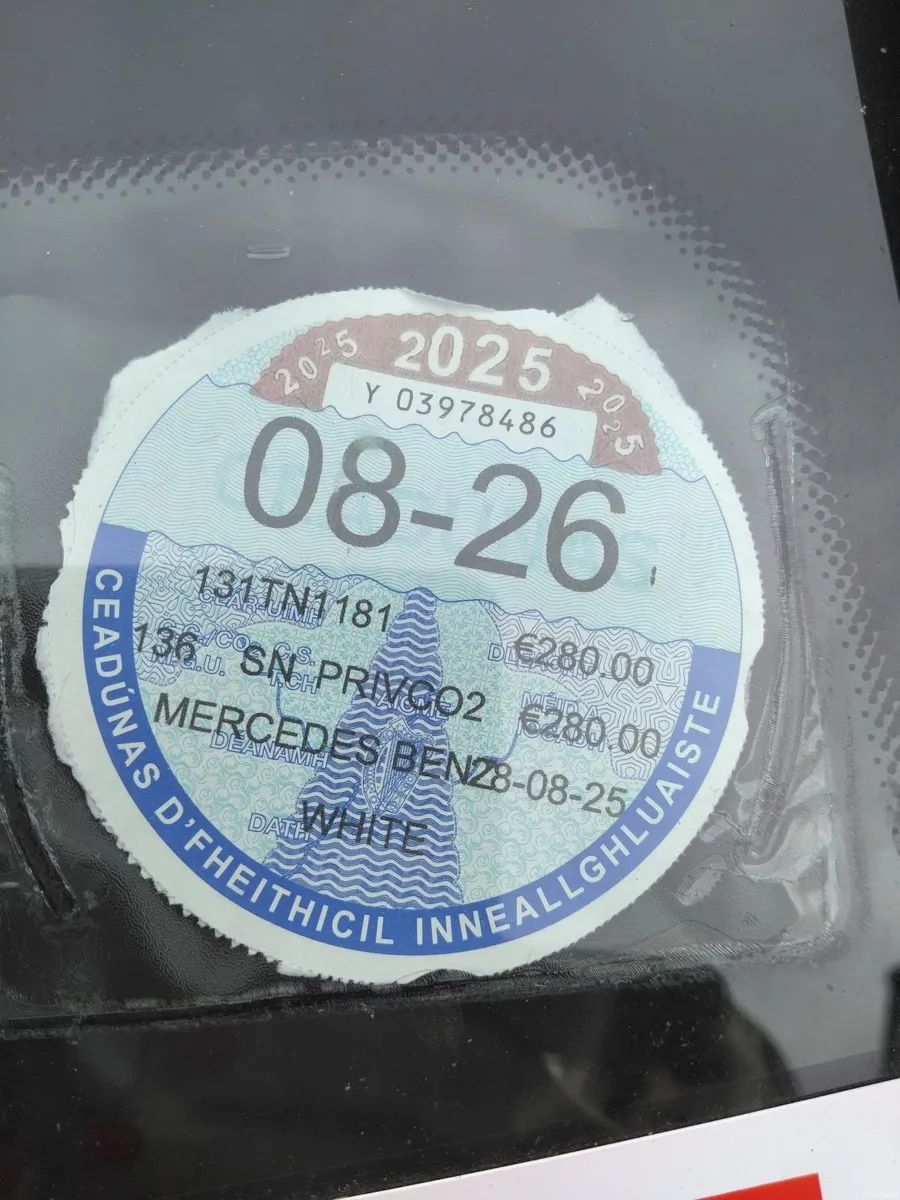 Automatic Mercedes Benz C-Class 2013 - Image 6