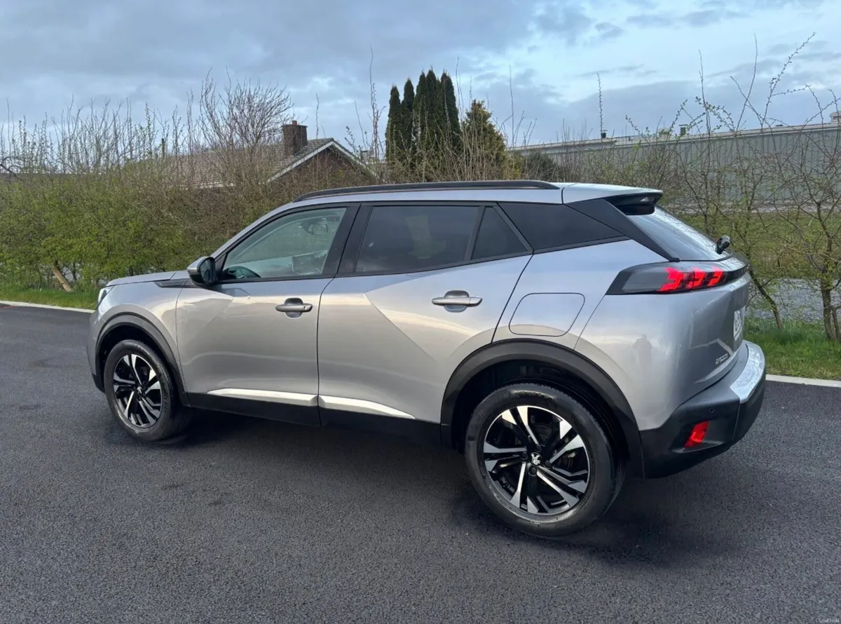 Peugeot 2008 1.2 Petrol 2021 - Image 3