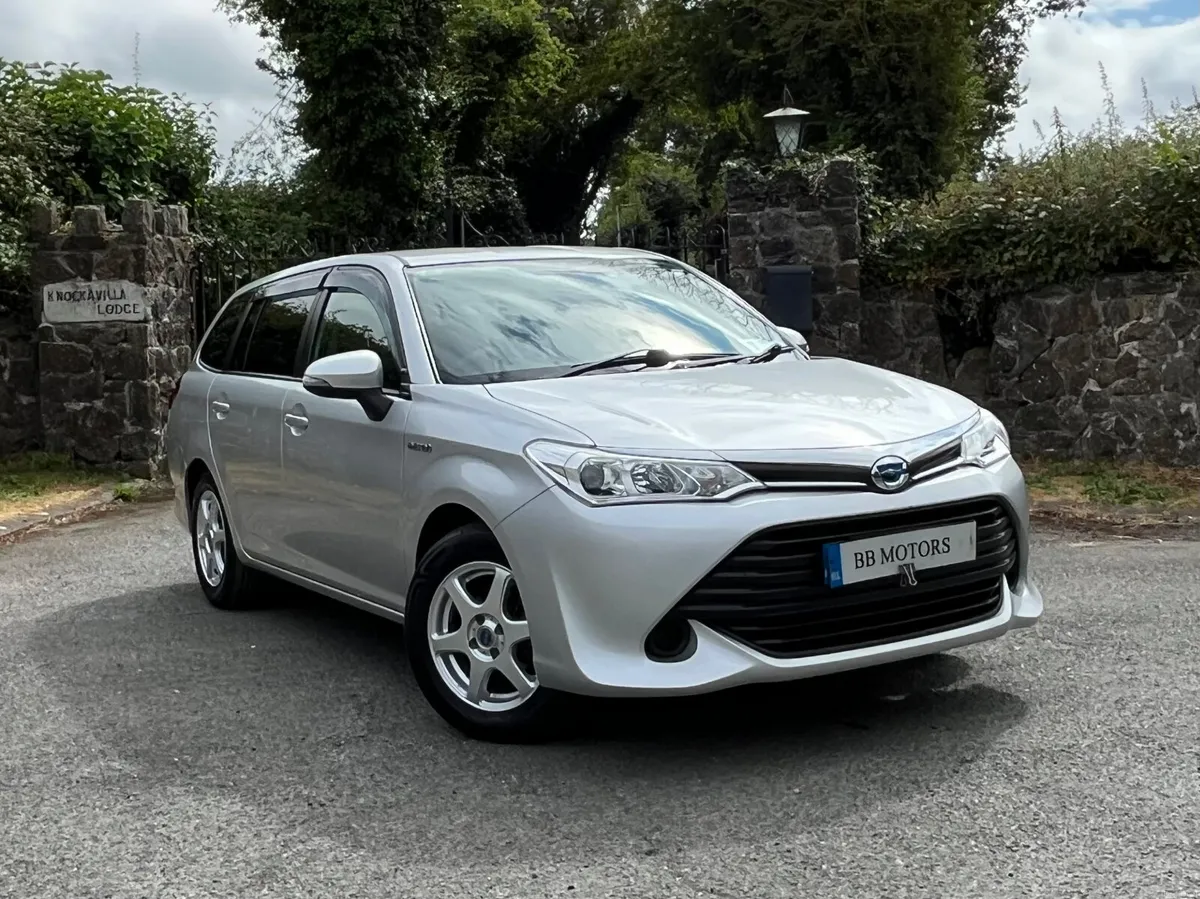 Toyota Corolla (fielder) 1.5 Hybrid . Automatic - Image 5
