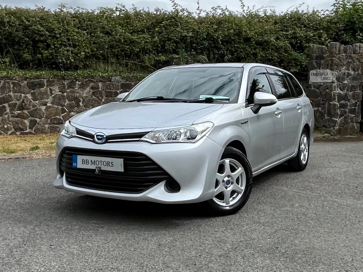 Toyota Corolla (fielder) 1.5 Hybrid . Automatic - Image 2