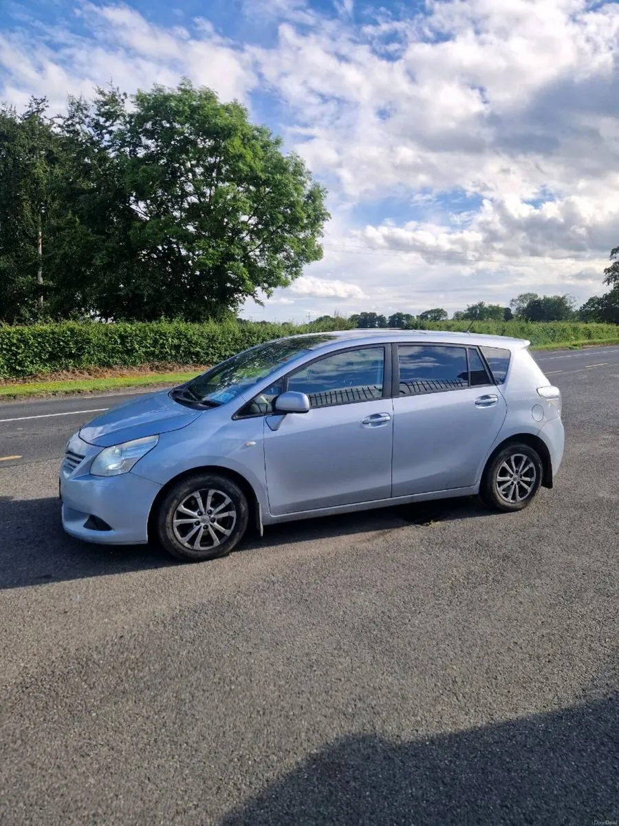Toyota verso - Image 2