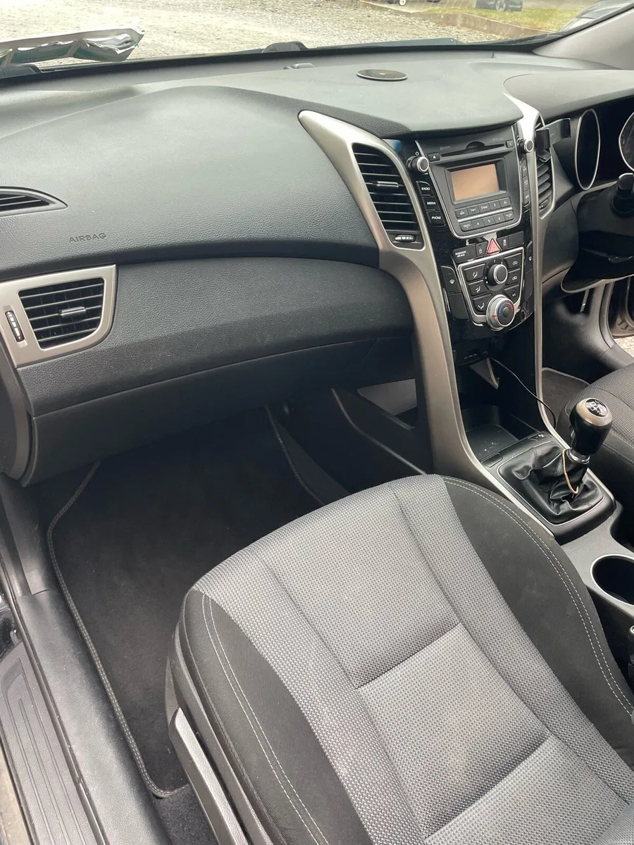 Hyundai i30 - Image 6