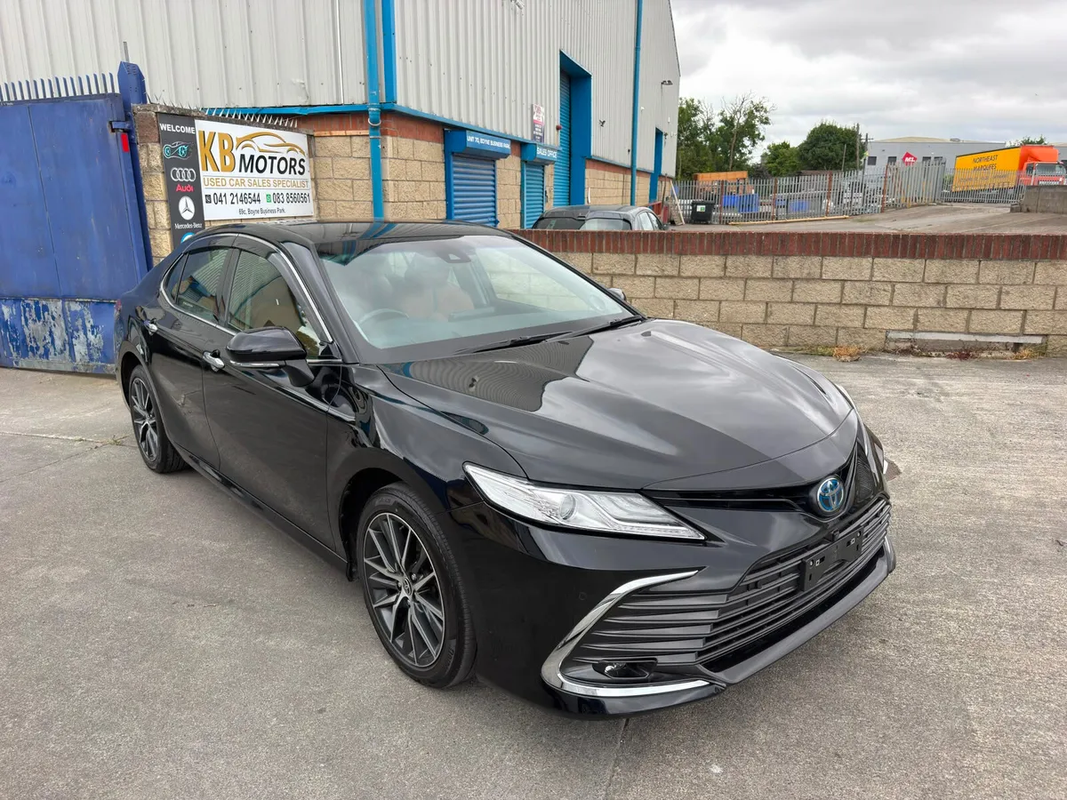 2023 TOYOTA CAMRY BLACK , FRESH NCT, - Image 3
