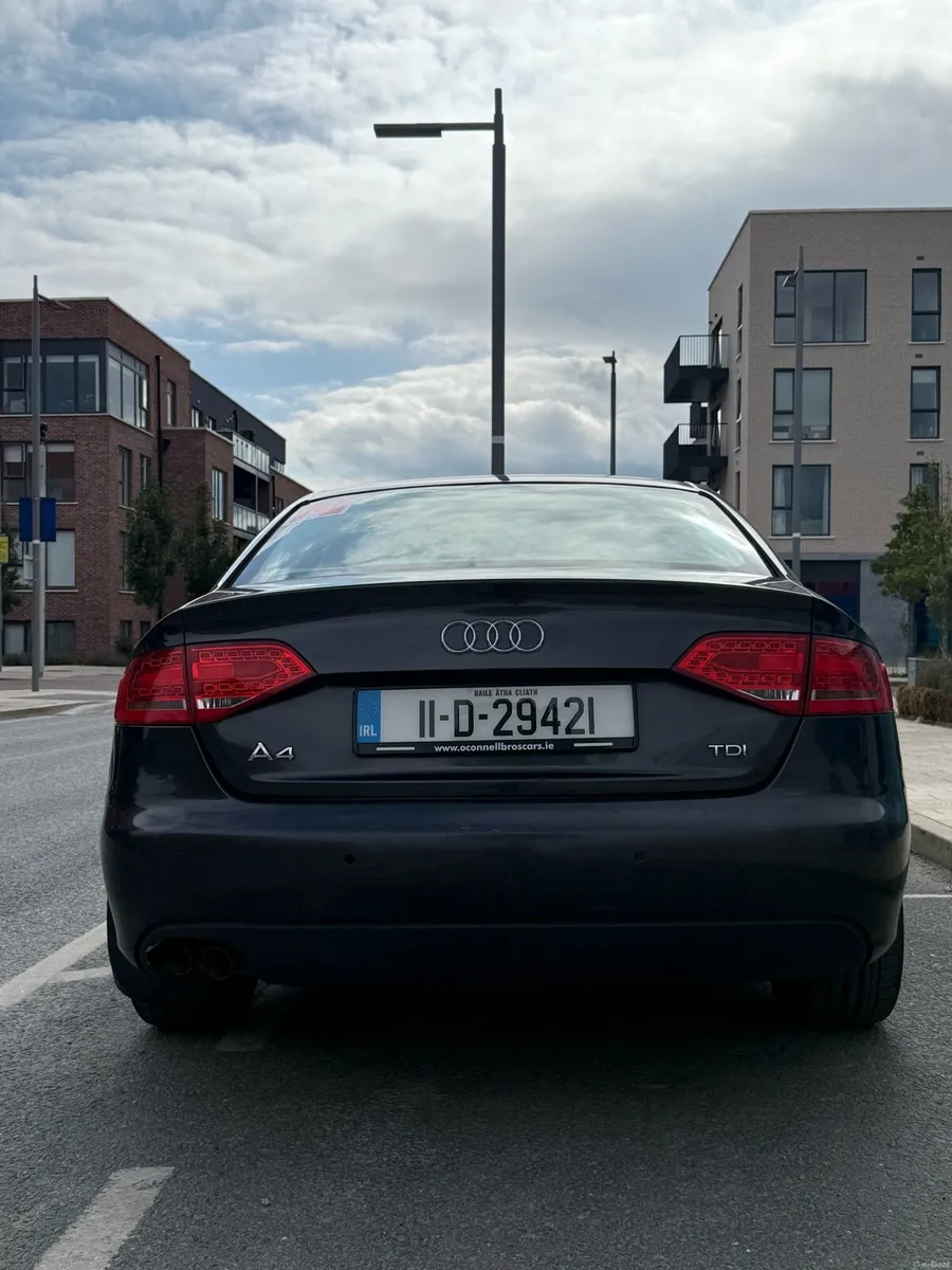 2011 Audi A4 2.0L Diesel Automatic - Image 4