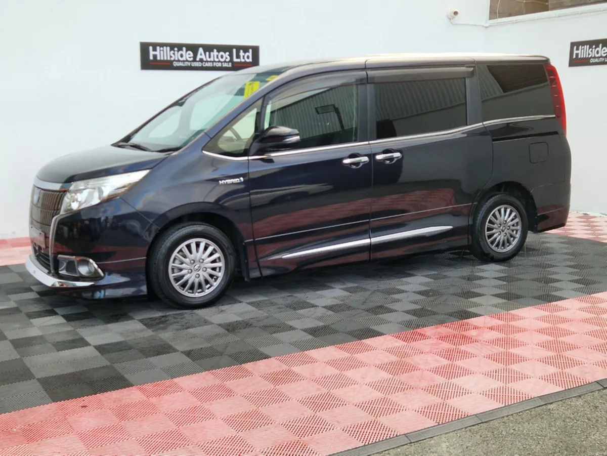 Toyota Noah ESQUIRE NOAH 1.8 PETROL HYBRID AUTOMAT - Image 5
