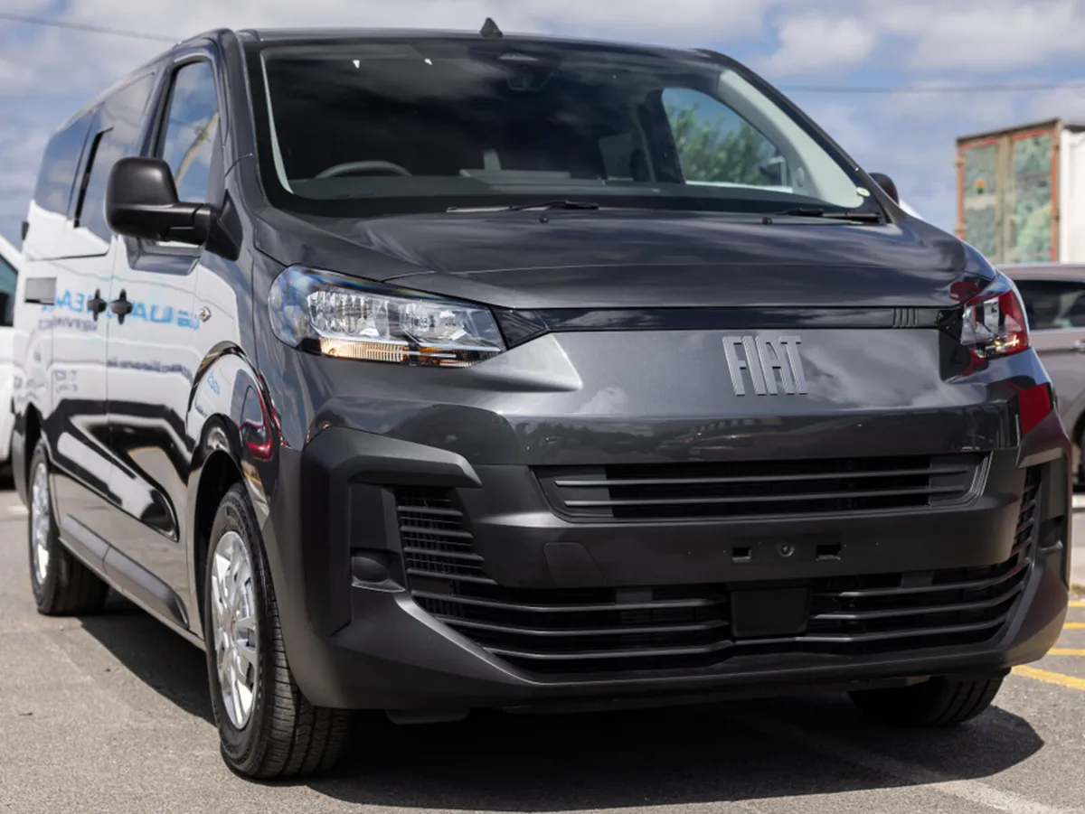 Fiat Scudo Tecnico 9 Seater - Image 1