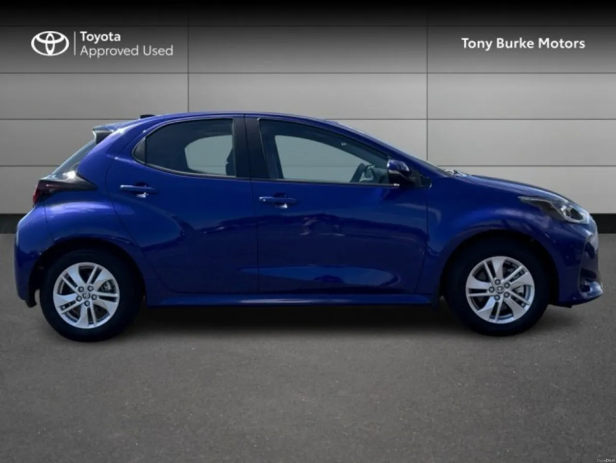 Toyota Yaris - Luna - 1.5 Hybrid - Automatic &ndas - Image 3