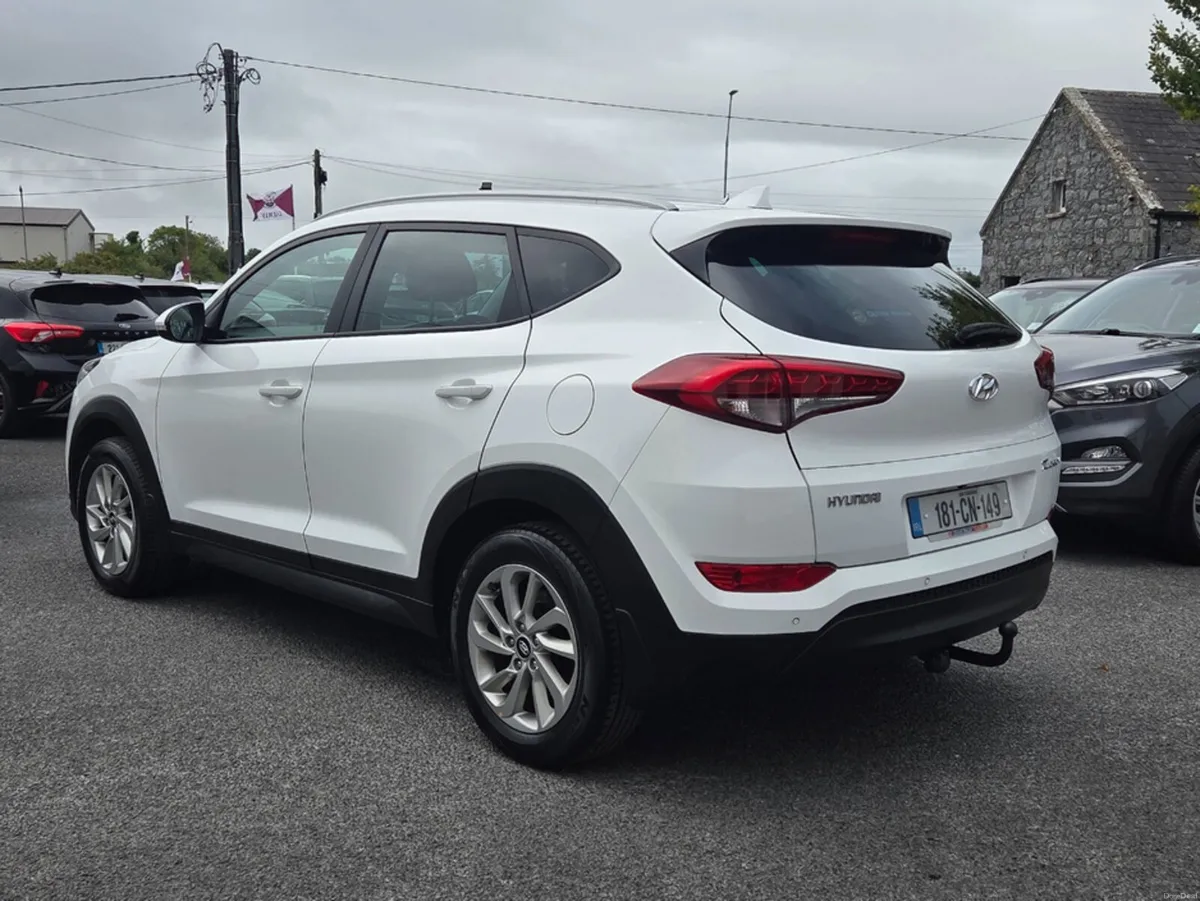 Hyundai Tucson 1.7 EXECUTIVE 5DR - Image 6