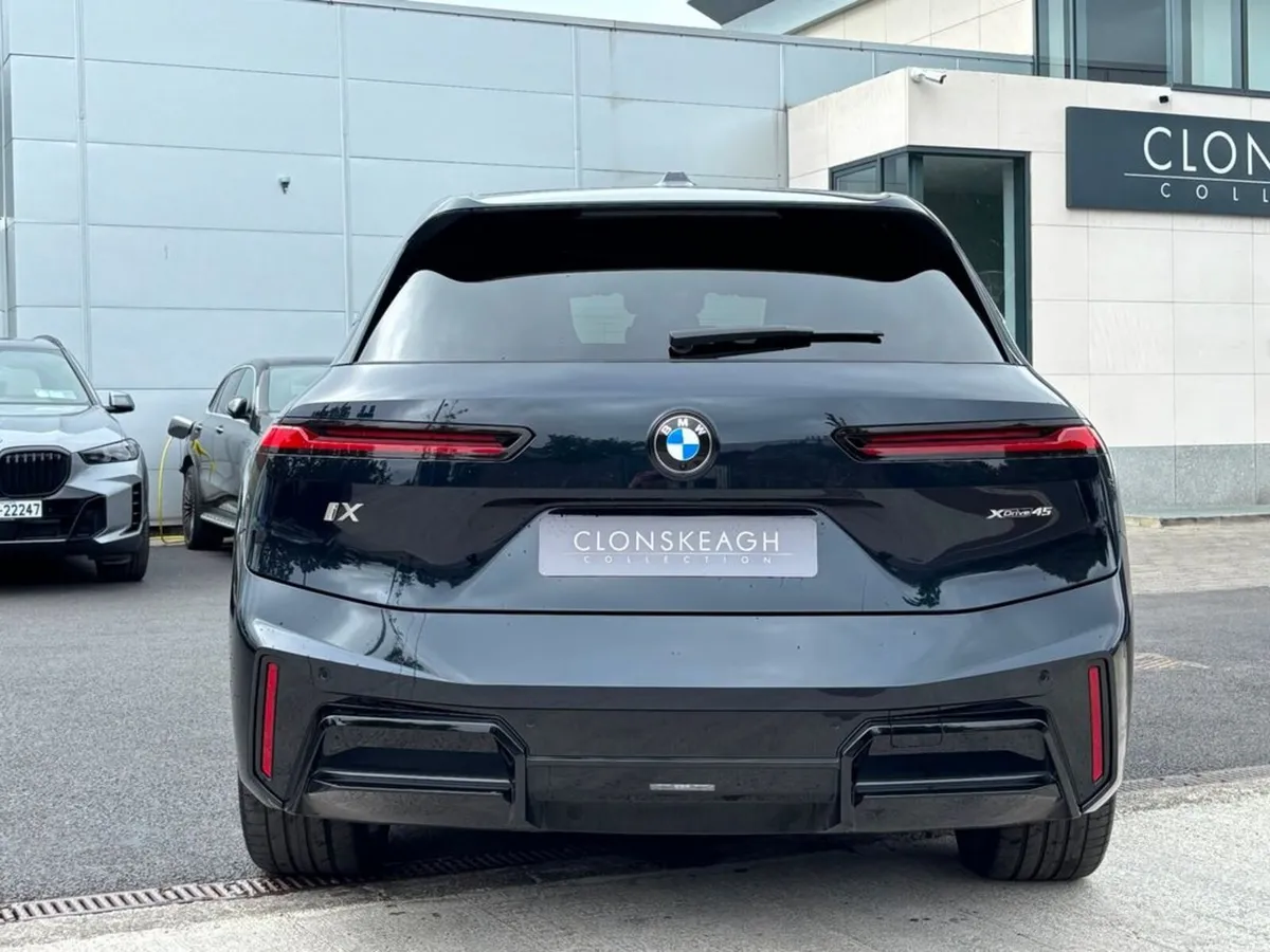 BMW iX XDRIVE45 M SPORT, 23 INCH ALLOYS - Image 5