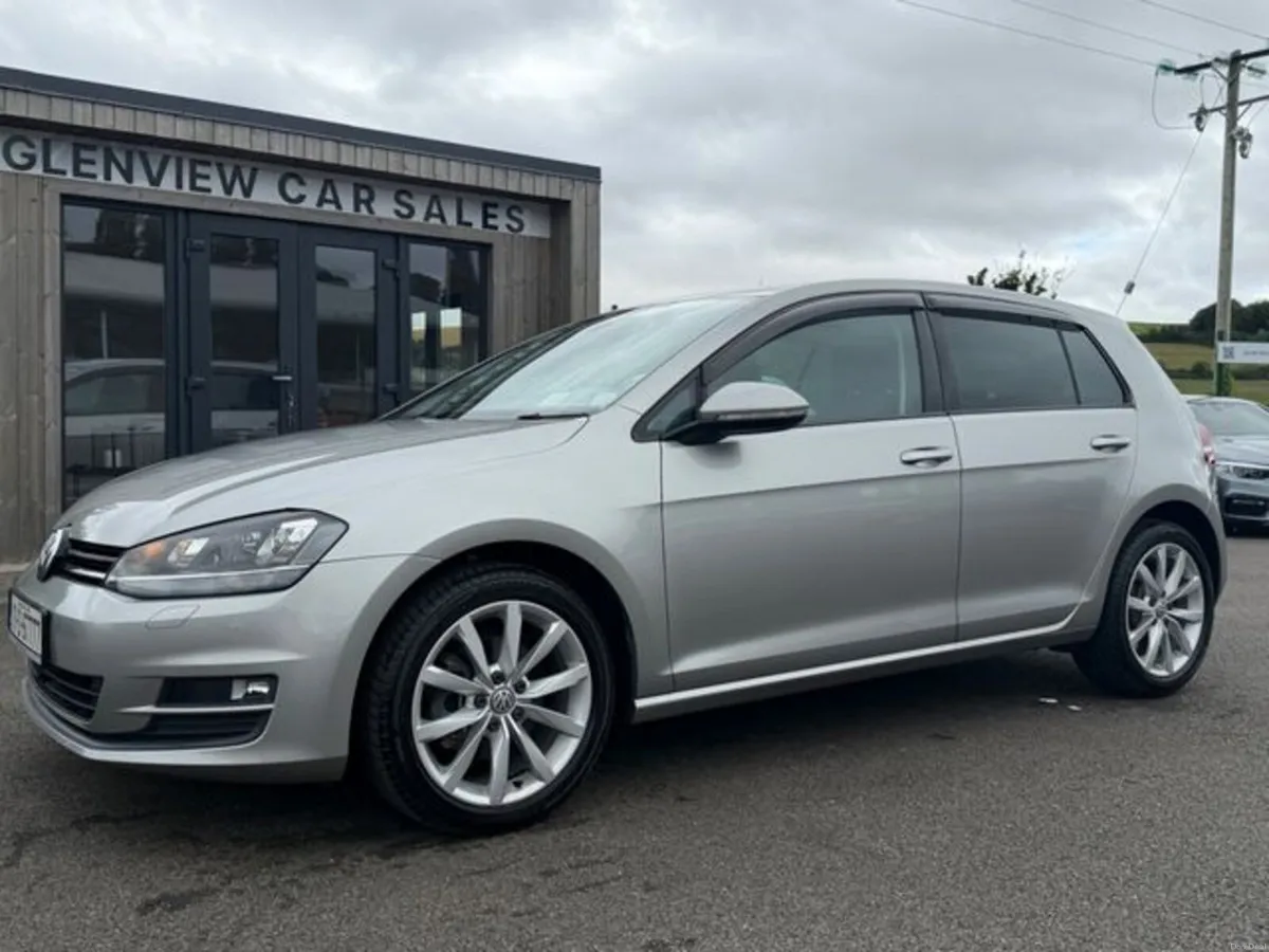 Volkswagen Golf 1.2 DSG - TECH PACK - 9k KMS - Image 3
