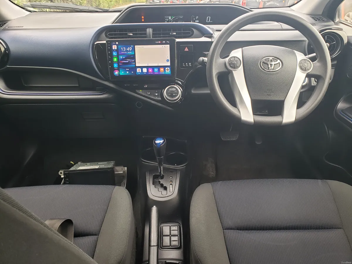 Toyota Aqua 2016 - Image 6