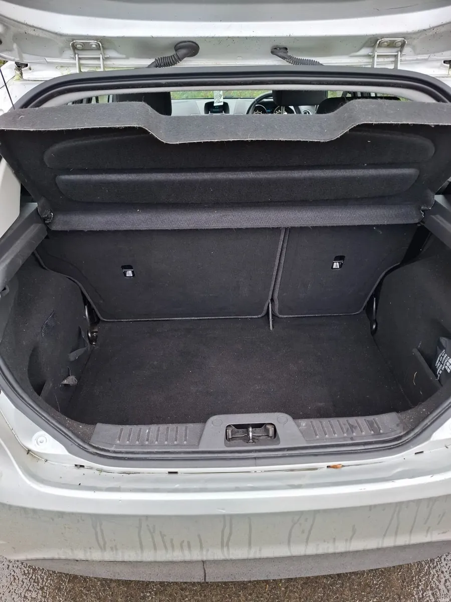 Ford Fiesta 2015 - Image 3