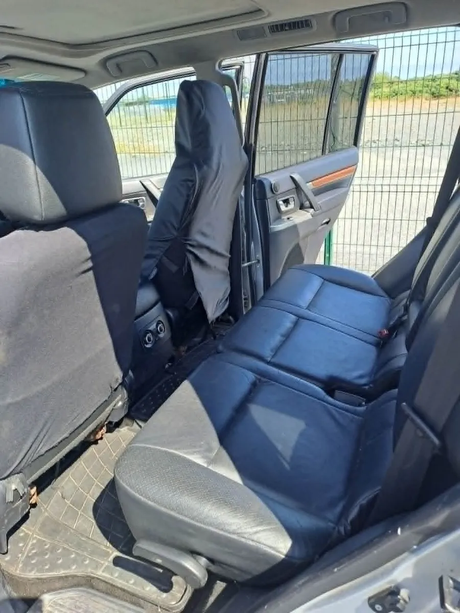Mitsubishi Pajero 2012 - Image 5
