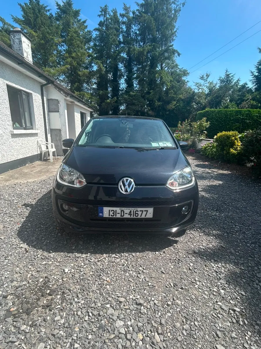 Volkswagen up - Image 1