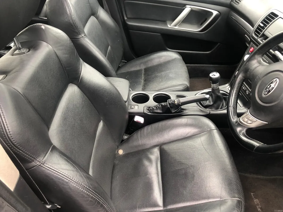 Subaru Legacy 2009 - Image 6