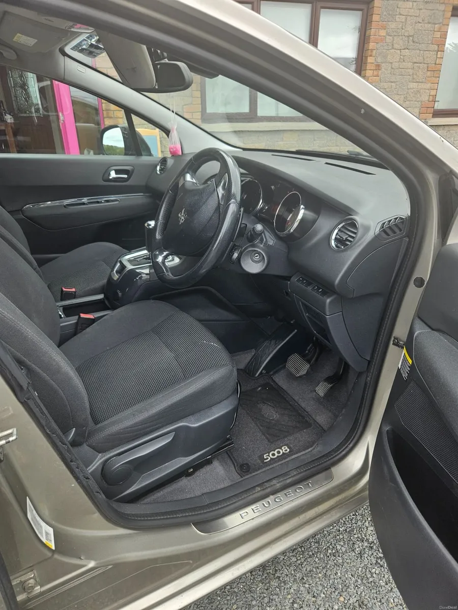 Peugeot 5008 2015 - Image 3