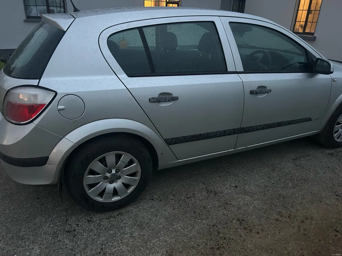 Opel Astra 2006 - NCT until 2027 - Image 4