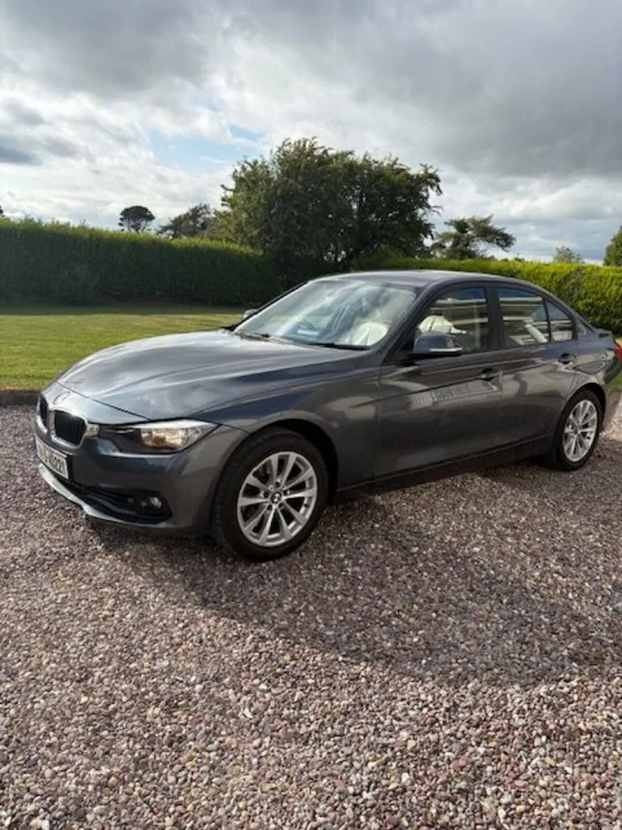 2016 BMW 318 SE 4 DOOR  2.0LT  Turbo  DIESEL - Image 3